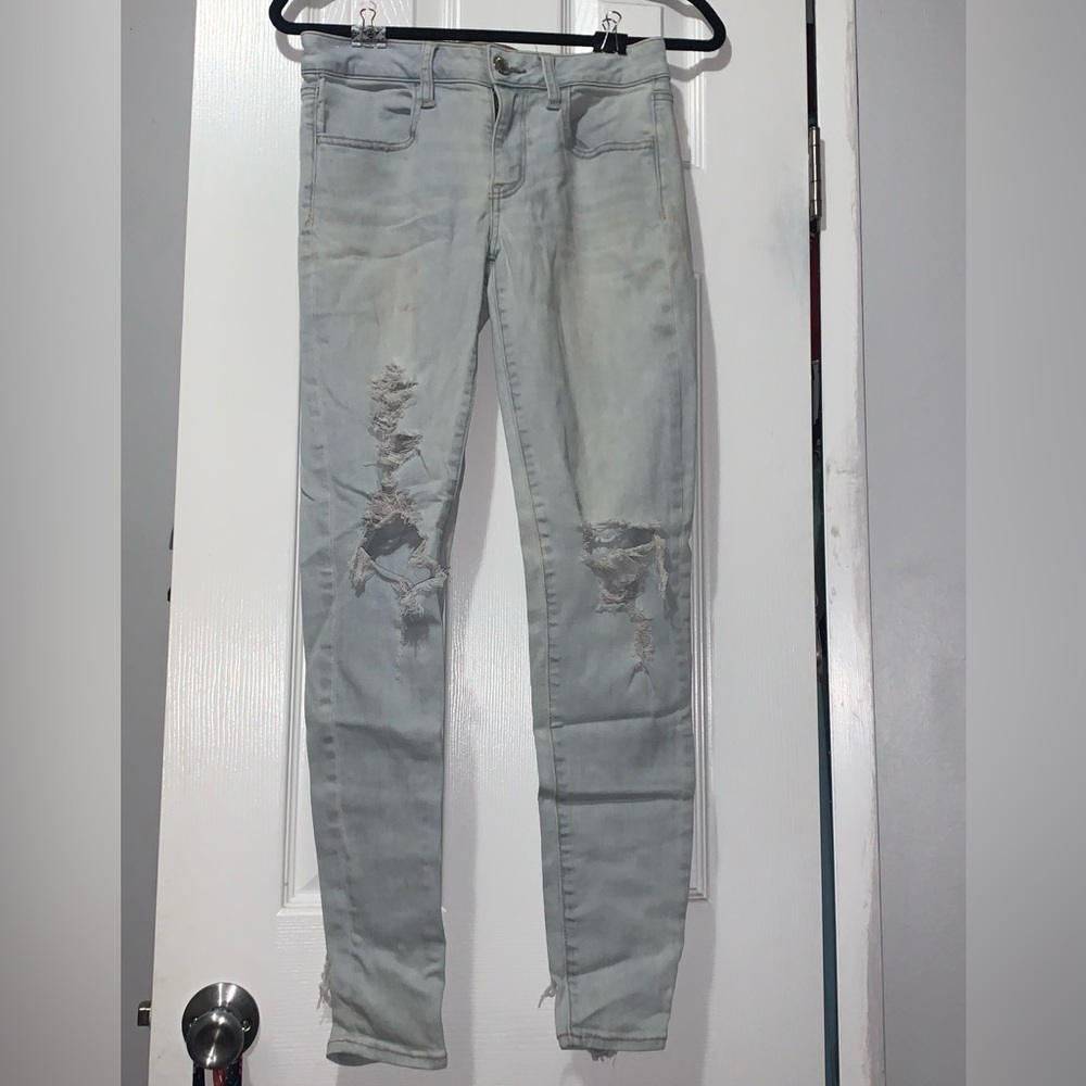 AMERICAN EAGLE JEANS